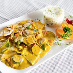 Vegetarisches Curry Gemüse mit Reis